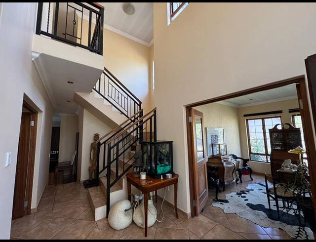 5 BEDROOM HOUSE FOR SALE IN MIDSTREAM ESTATE